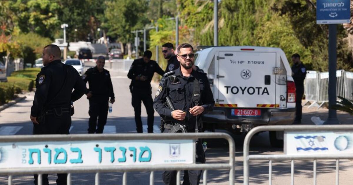 Netanyahu’nun konutuna drone saldırısından sonra İsrail’in kuzeyine bir dizi roket fırlatıldı